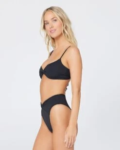 Ringo Bikini Top -Meer Traum Geschaft 6128829 LSRIT21 LSNLB21 BLK H 2 a0dd2729 4ffb 49b7 9d58 9af7dd3e17f0